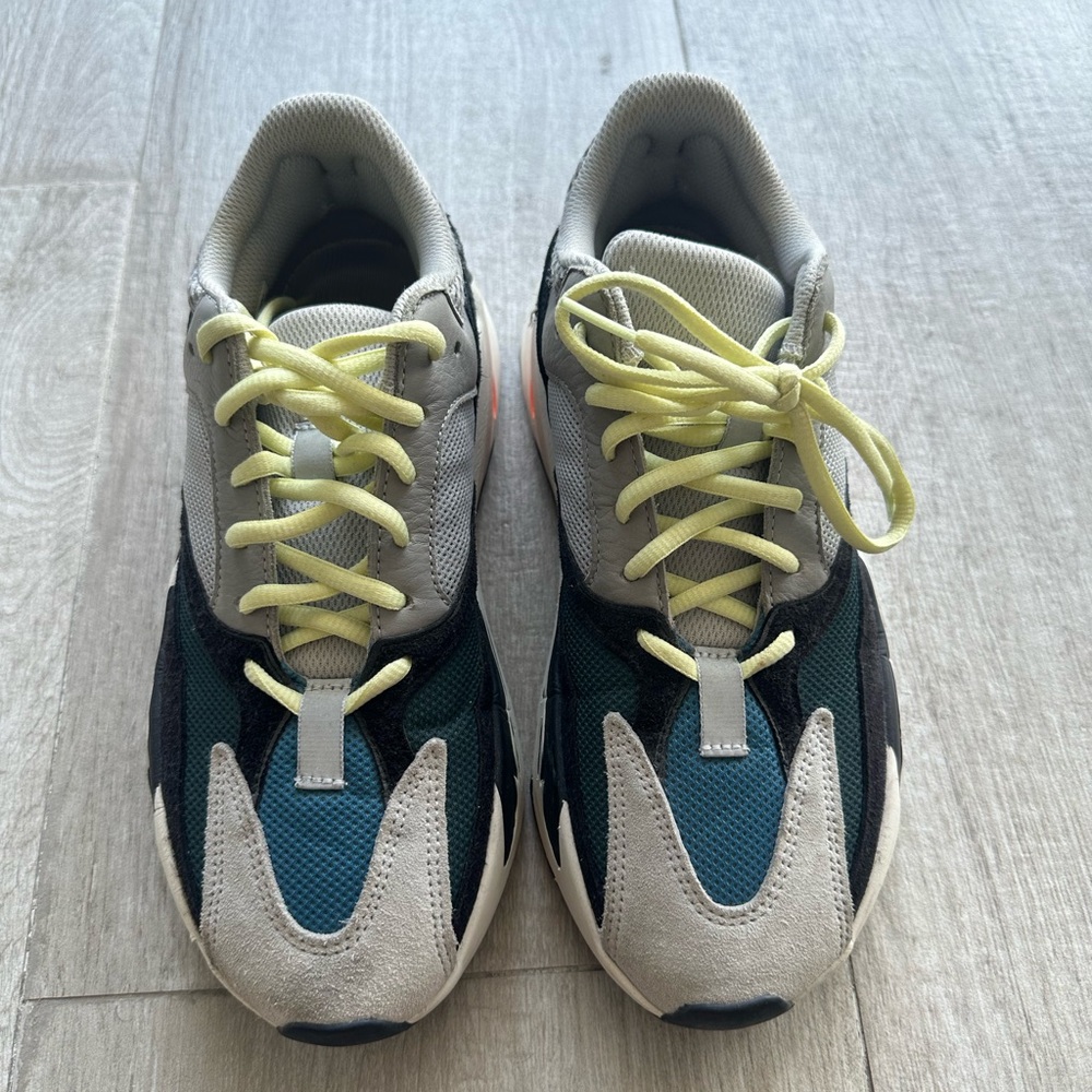 Adidas Yeezy Boost 700 Wave Runner, Size US 8.5